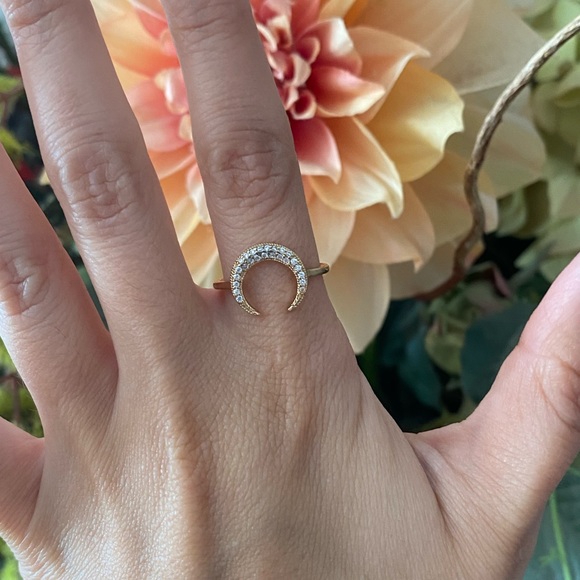 EXPRESS Ring - Picture 2 of 3